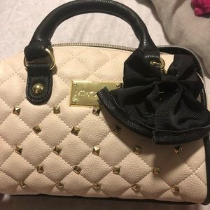 Pale pink faux leather purse